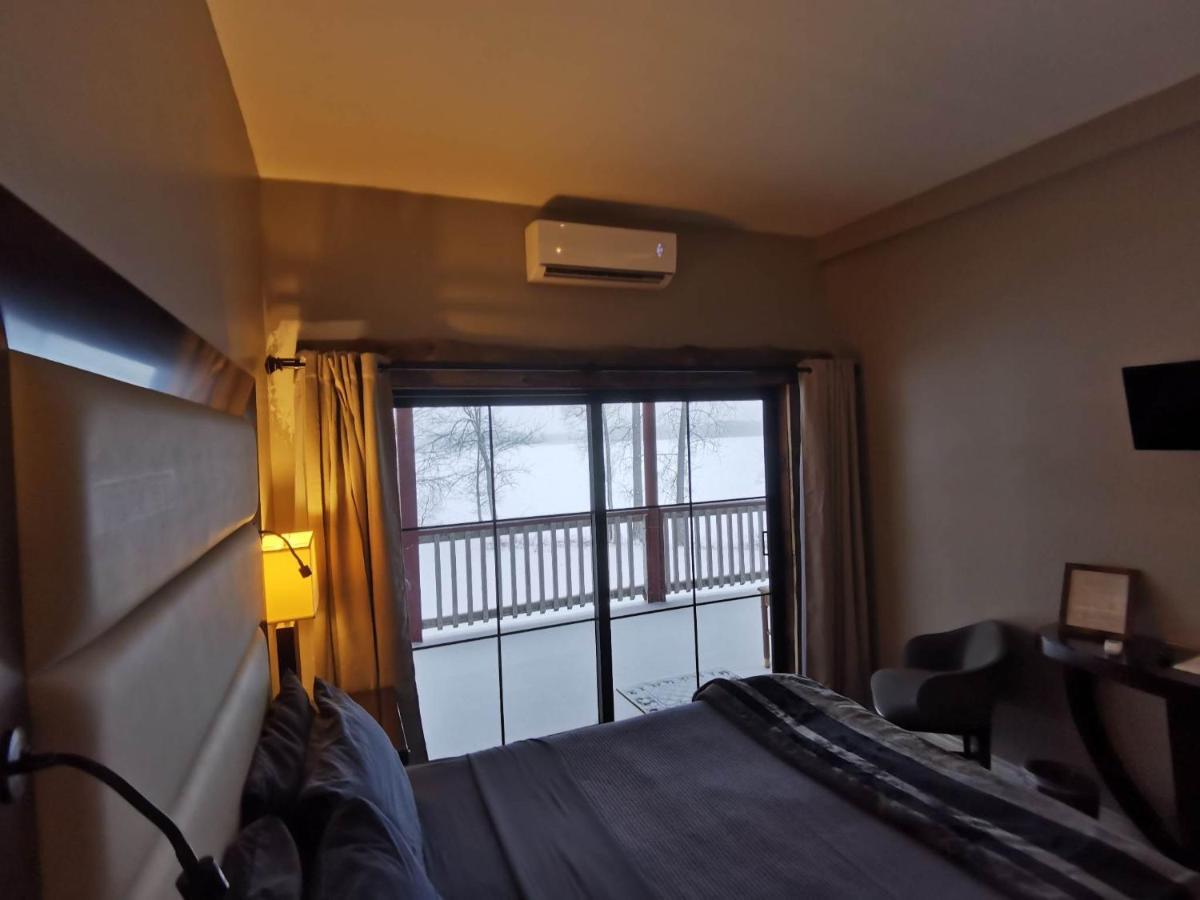 Stoco Lake Lodge Tweed ภายนอก รูปภาพ