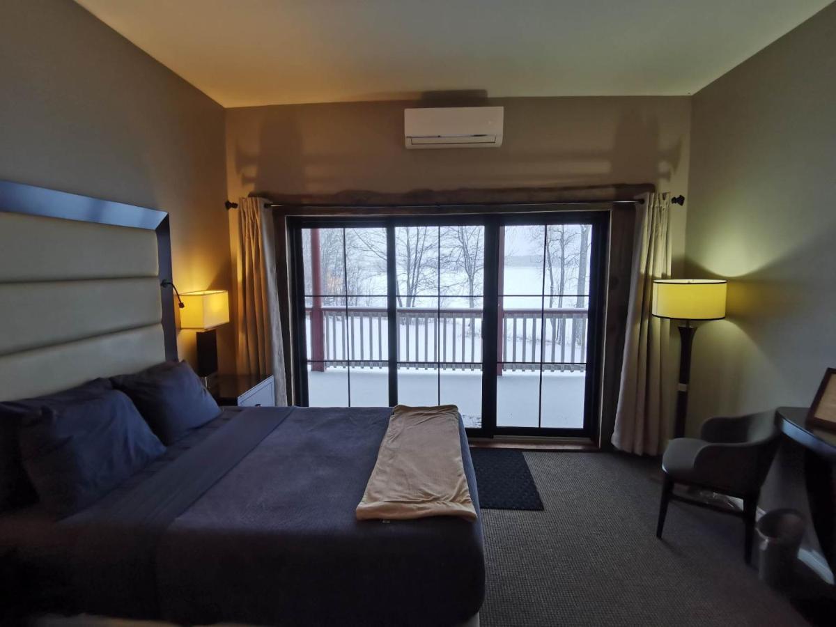 Stoco Lake Lodge Tweed ภายนอก รูปภาพ