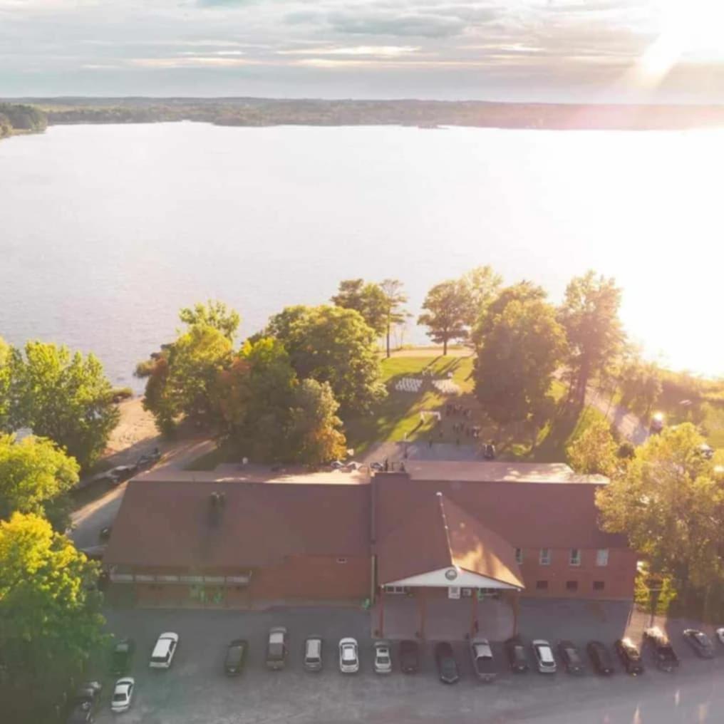 Stoco Lake Lodge Tweed ภายนอก รูปภาพ