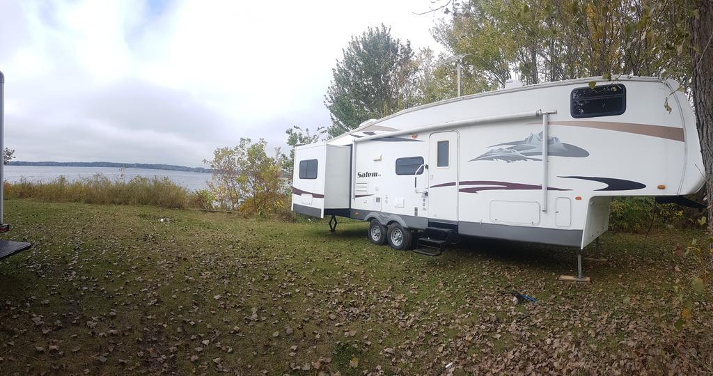 Stoco Lake Lodge Tweed ภายนอก รูปภาพ
